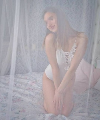 Мои услуги столь же разнообразны, как я сама – я открыта для экспериментов и готова погрузиться в мир твоих самых смелых фантазий. В моем арсенале – сексуальный массаж, классический секс, оральные ласки, анальный секс, различные ролевые игры и многое другое. Мои опыт и нежные прикосновения помогут тебе расслабиться и забыть о повседневных проблемах. Уверяю, ты будешь доволен встречей со мной. 👄❤️
Конечно, я понимаю, что слова могут сказать не все, поэтому на моем профиле ты найдешь фотографии, подтверждающие мою нежность и красоту. А довольные отзывы моих предыдущих клиентов лишний раз подчеркнут, что я – именно та, кто сможет осуществить все твои желания. Мы встретимся в уютной атмосфере моей уютной квартиры в Москве. Разреши себе расслабиться и насладиться этим незабываемым опытом. Жду тебя, мой сладкий! 💕🔥 Галина
